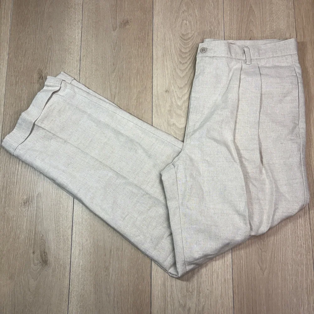 Dockers Khakis Mens 38x32 No Wrinkle Linen Pleated Pants Classic Fit Beige Cuff